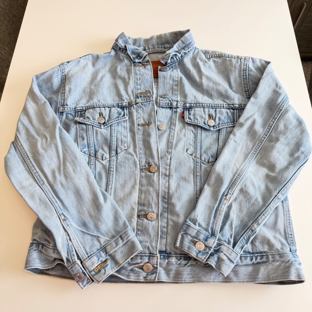 Levis Mens Light Wash Denim Trucker Jacket 29944-0000 Size L Casual Workwear - Picture 1 of 10